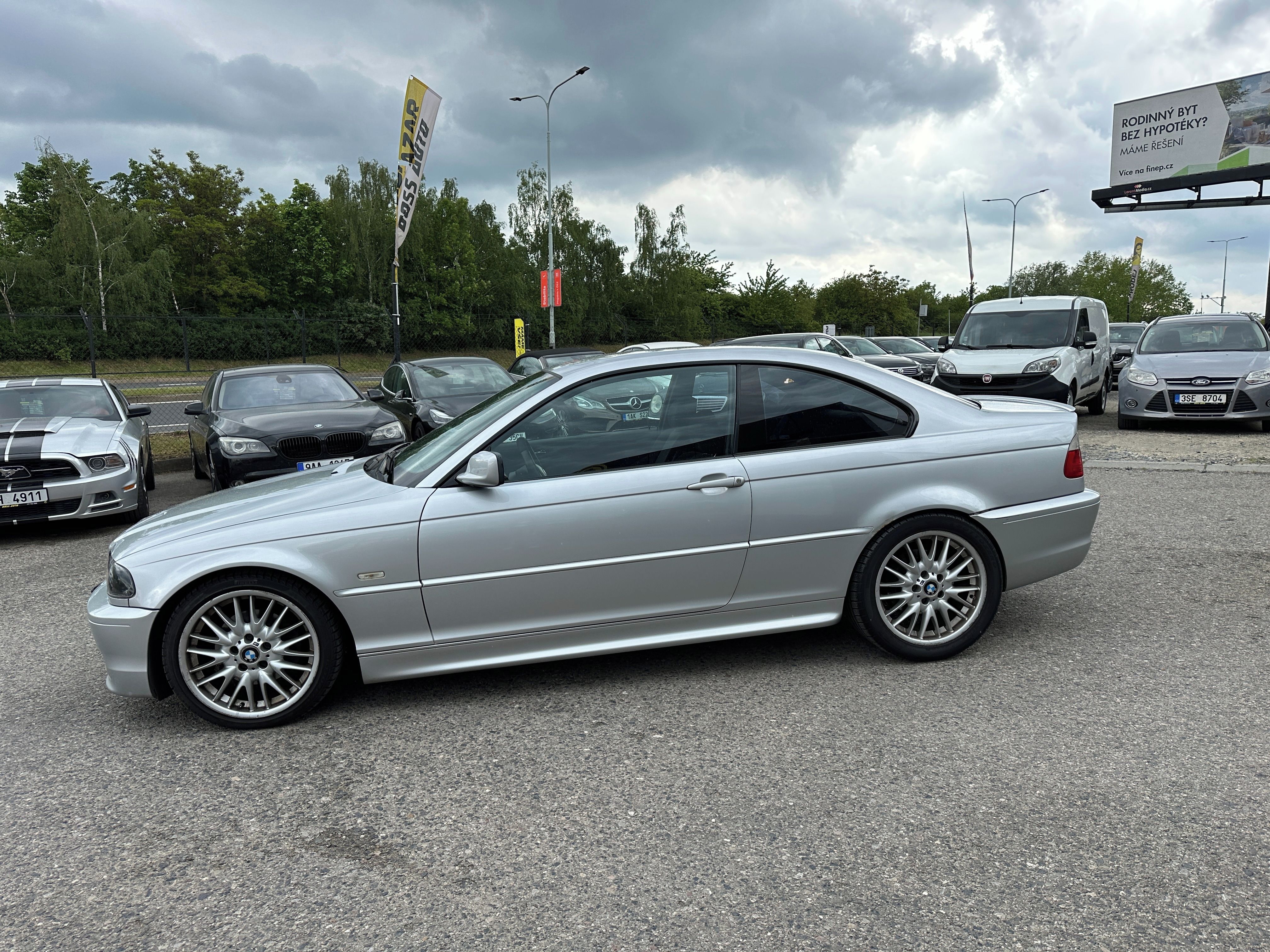 BMW Řada 3, BMW 325 2002 - fotka 4