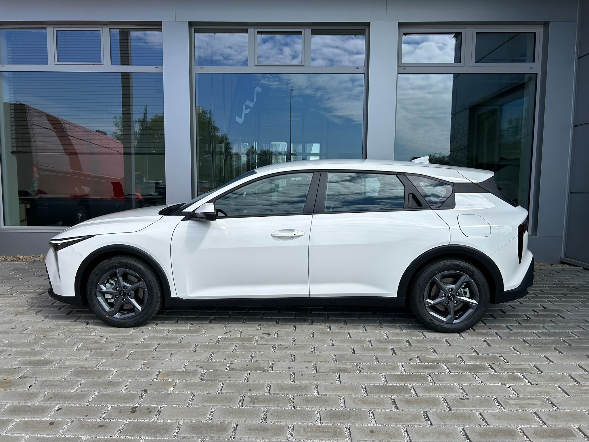 Kia K4, 1.0T-GDi SPIN - fotka 4