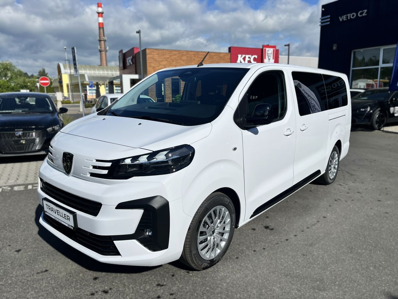 Peugeot Traveller, Active L3 2.2 BlueHDi 180k EAT - fotka 2