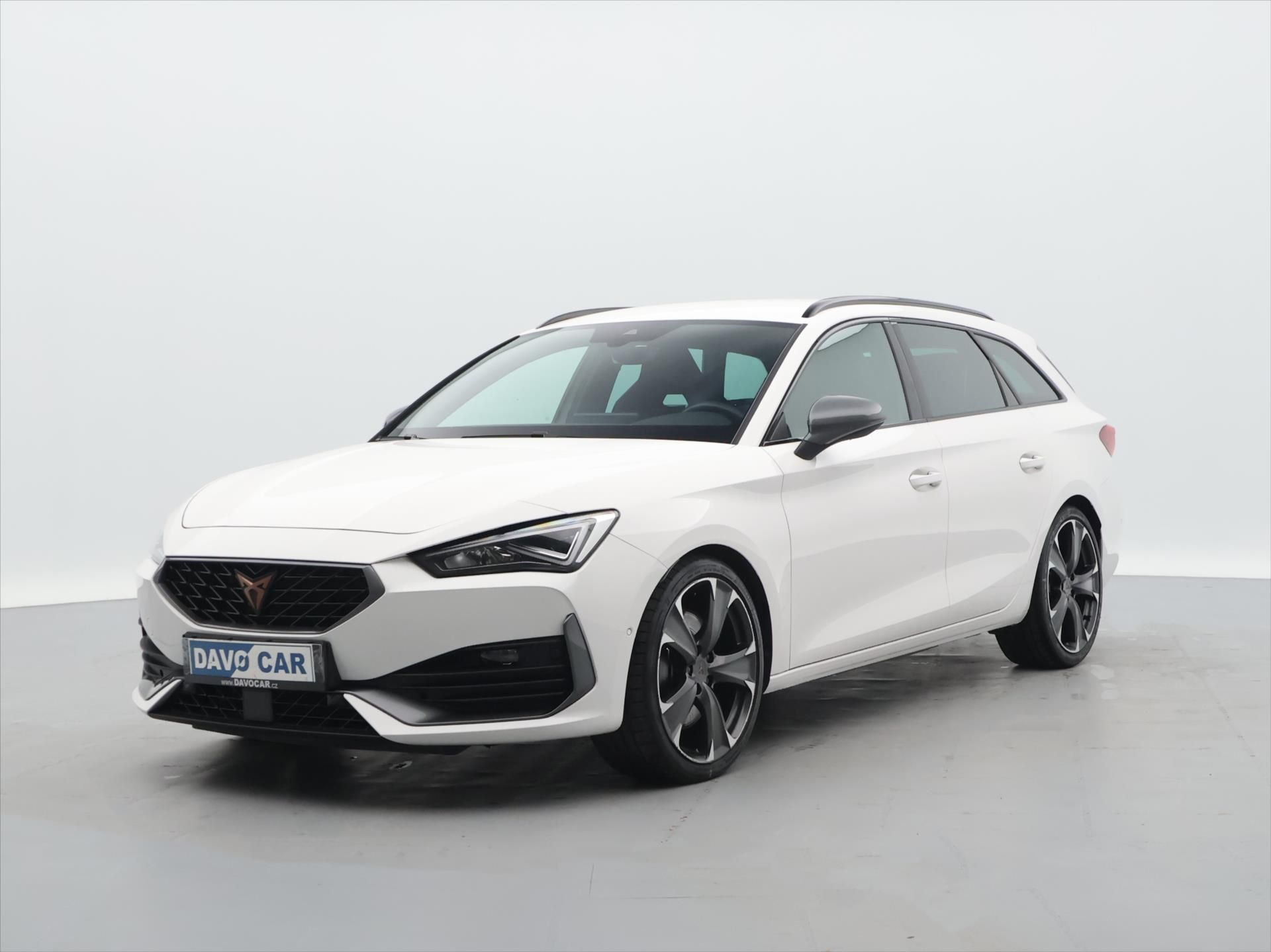 Cupra Leon, 2,0 TSI Cupra ST DSG DPH - fotka 3