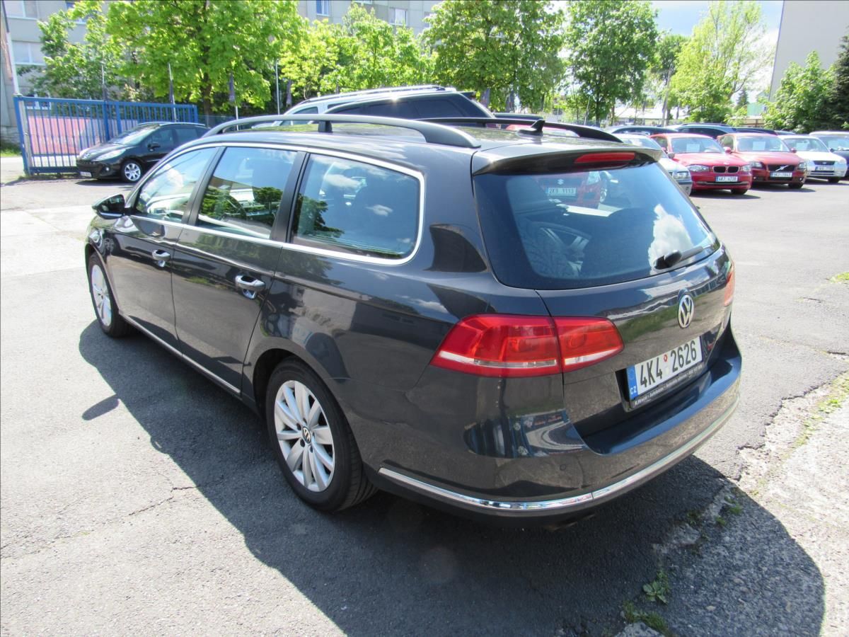 Volkswagen Passat, 2,0 TDI 125kW DSG - fotka 6