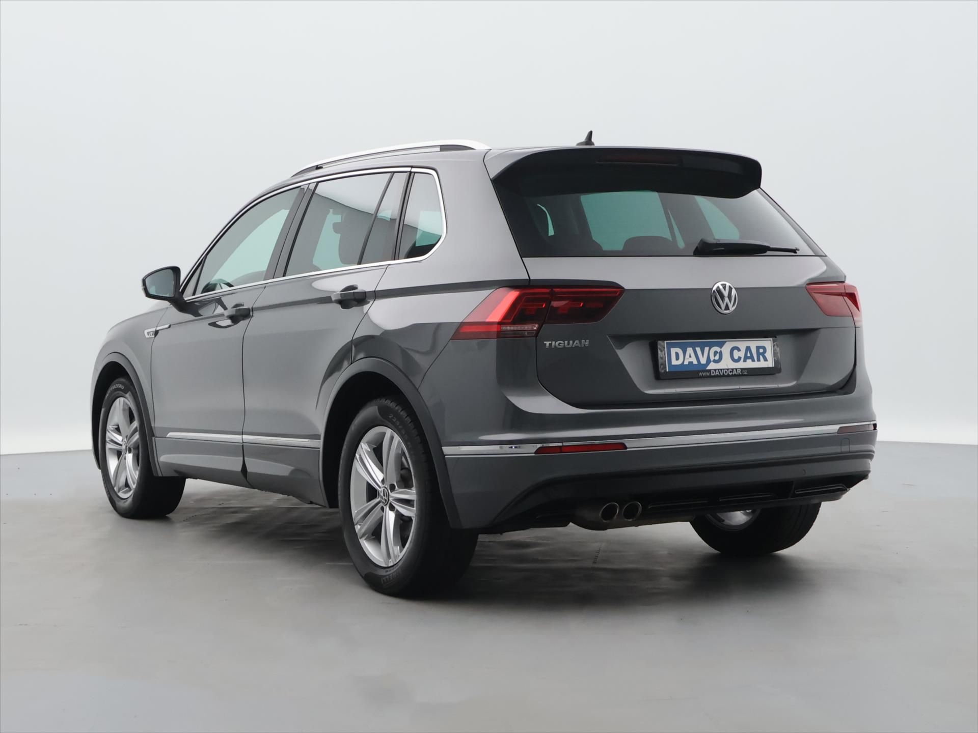 Volkswagen Tiguan, 2,0 TDI 110kW R-line DSG DPH - fotka 5