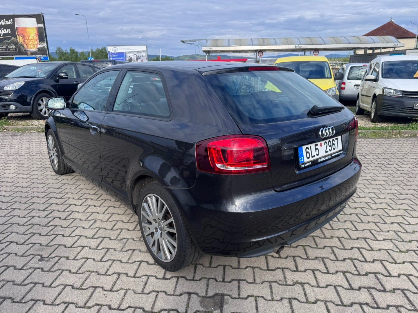 Audi A3, 2,0 TDI 103 KW 2. MAJ 2X KOLA - fotka 4