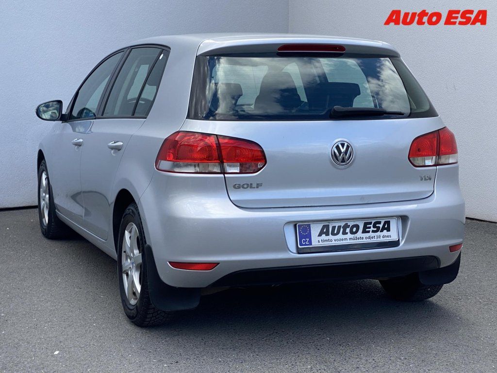 Volkswagen Golf, 1.6 TDi,Trendline - fotka 6