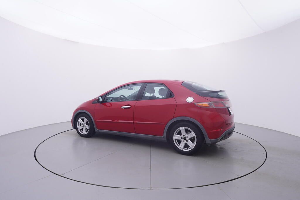 Honda Civic, 1.8 V-TEC 103 kW - fotka 3