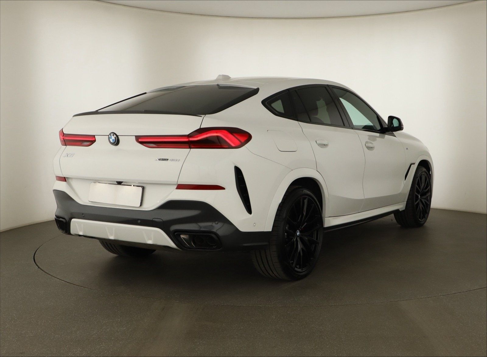 BMW X6, xDrive40i, HUD, 360°, H/K - fotka 5