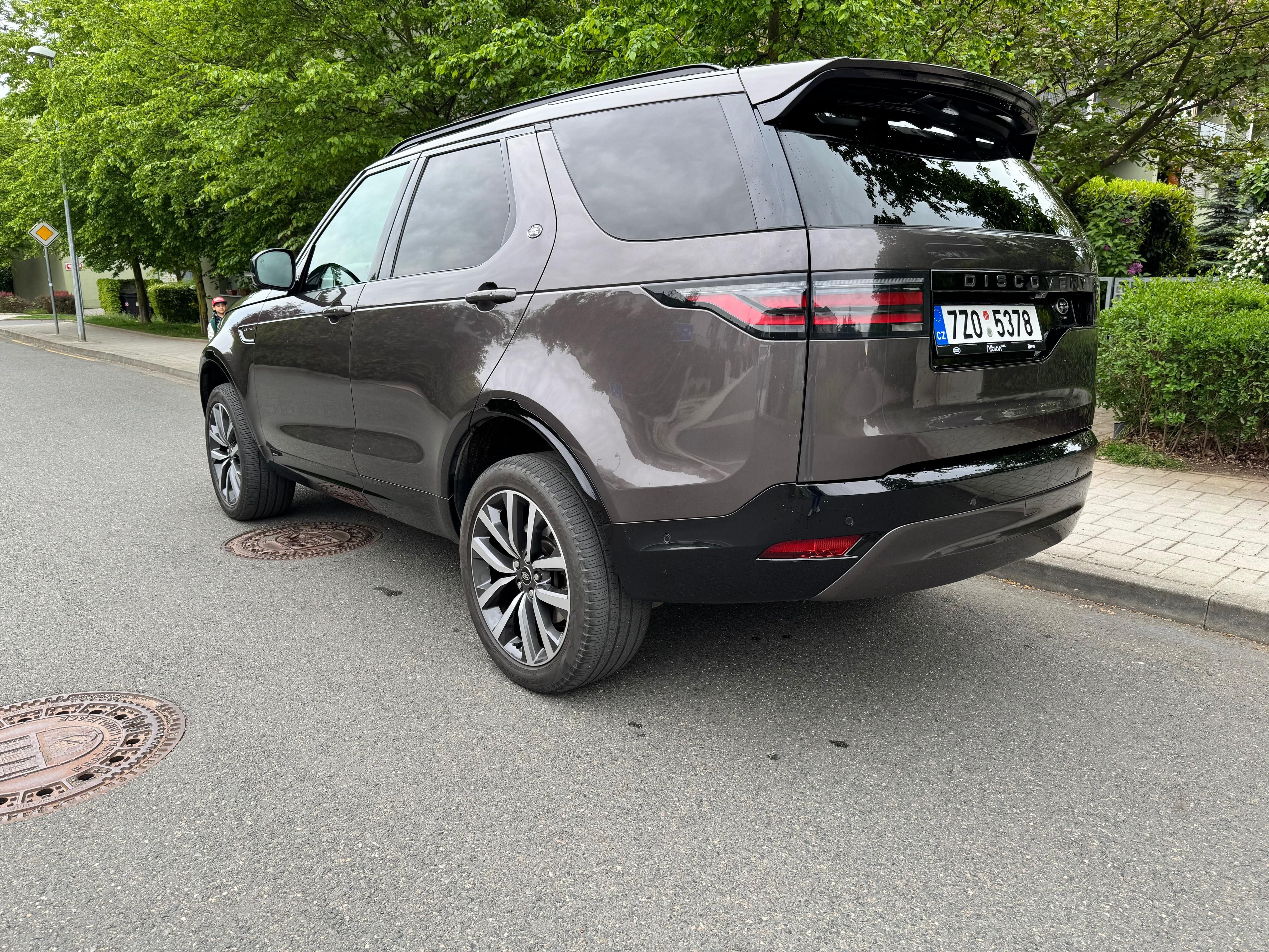 Land Rover Discovery, R-Dynamic SE 300 D - fotka 6