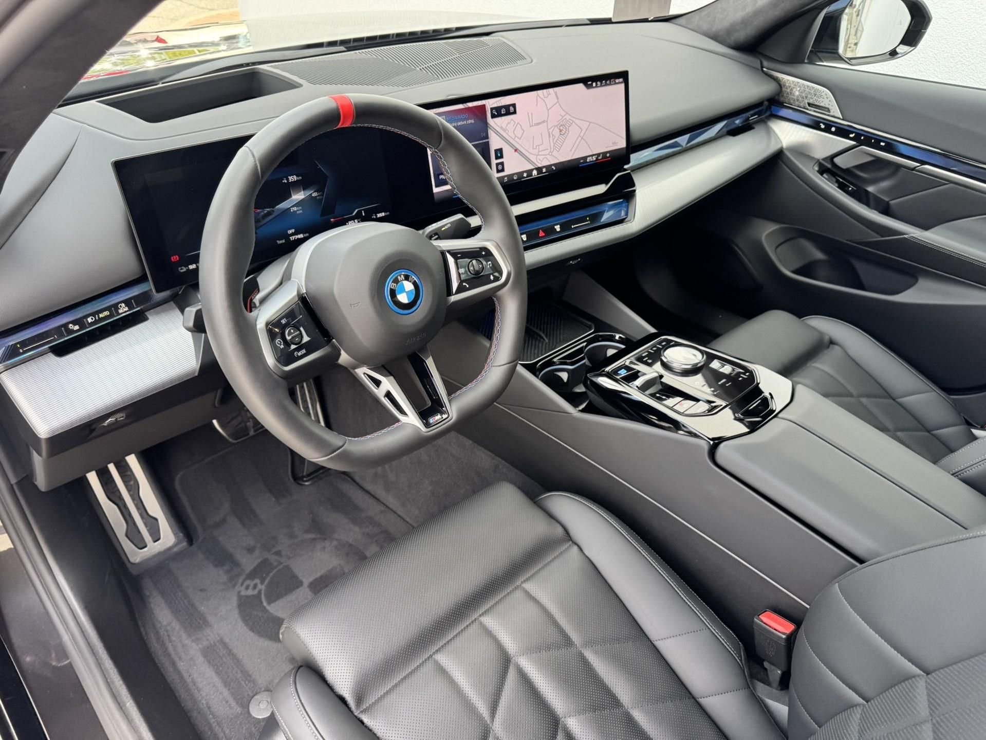 BMW i5, i5 M60 xDrive M PRO - fotka 5