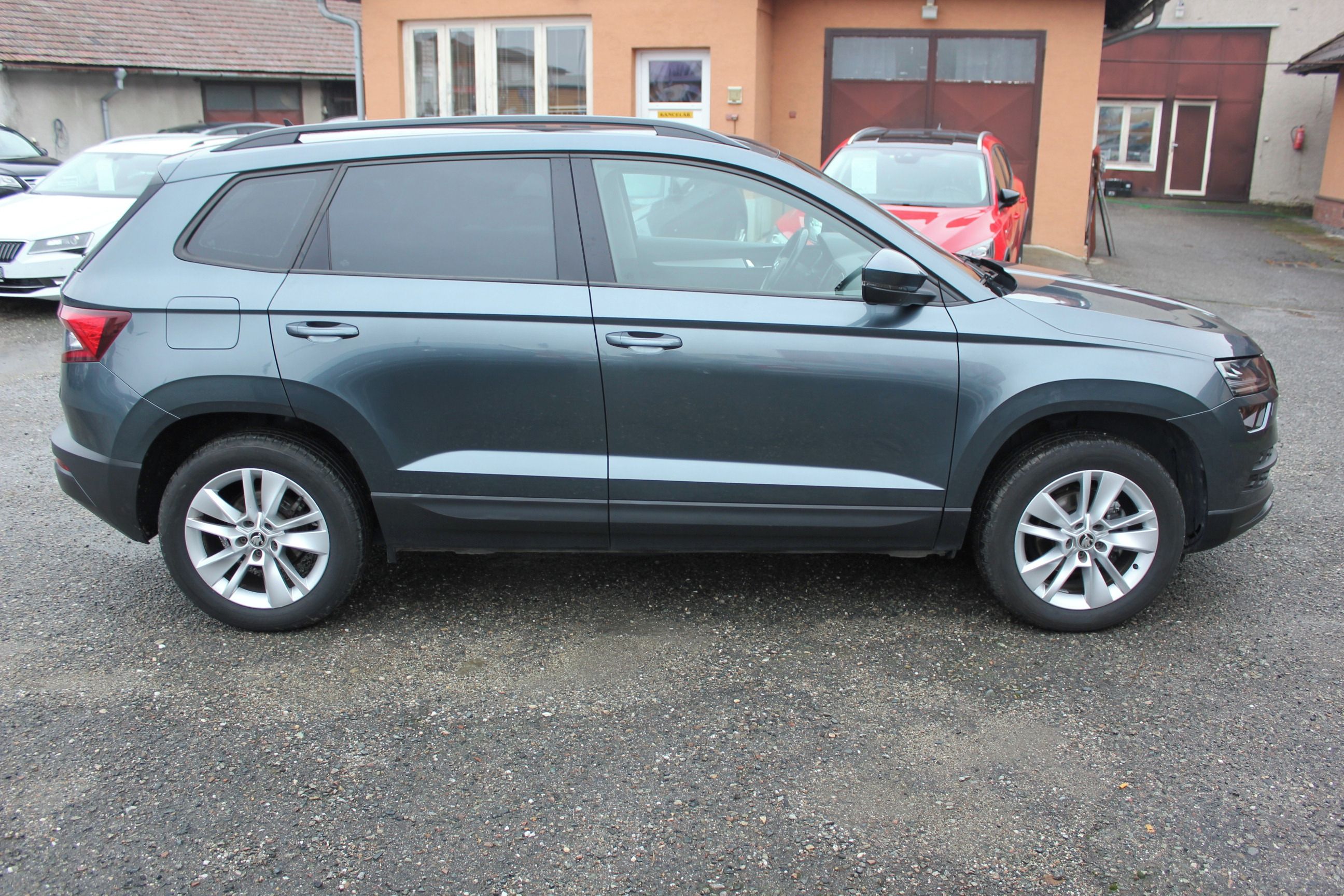 Škoda Karoq, 1.6 TDI,85kW, FULL LED, KAMERA - fotka 2
