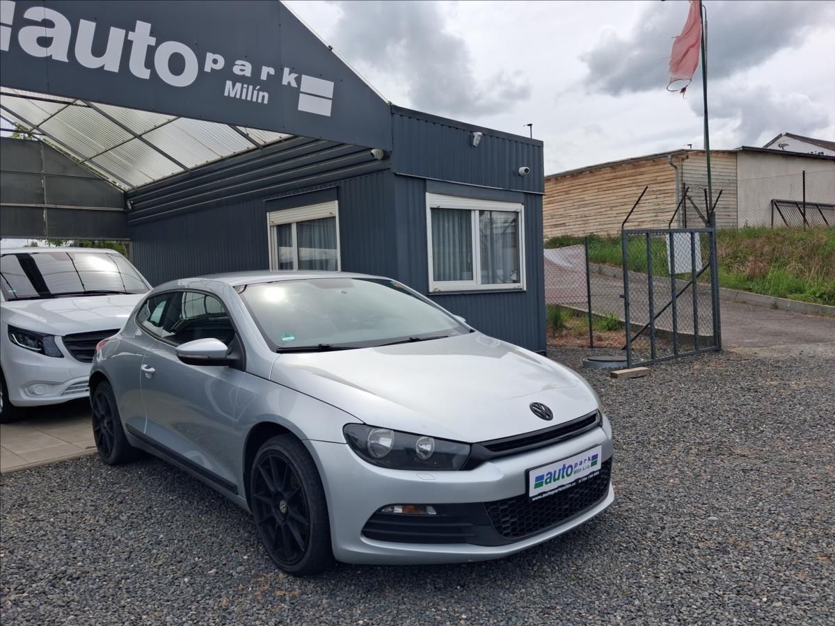Volkswagen Scirocco, 1,9 2.0 TDi, kůže