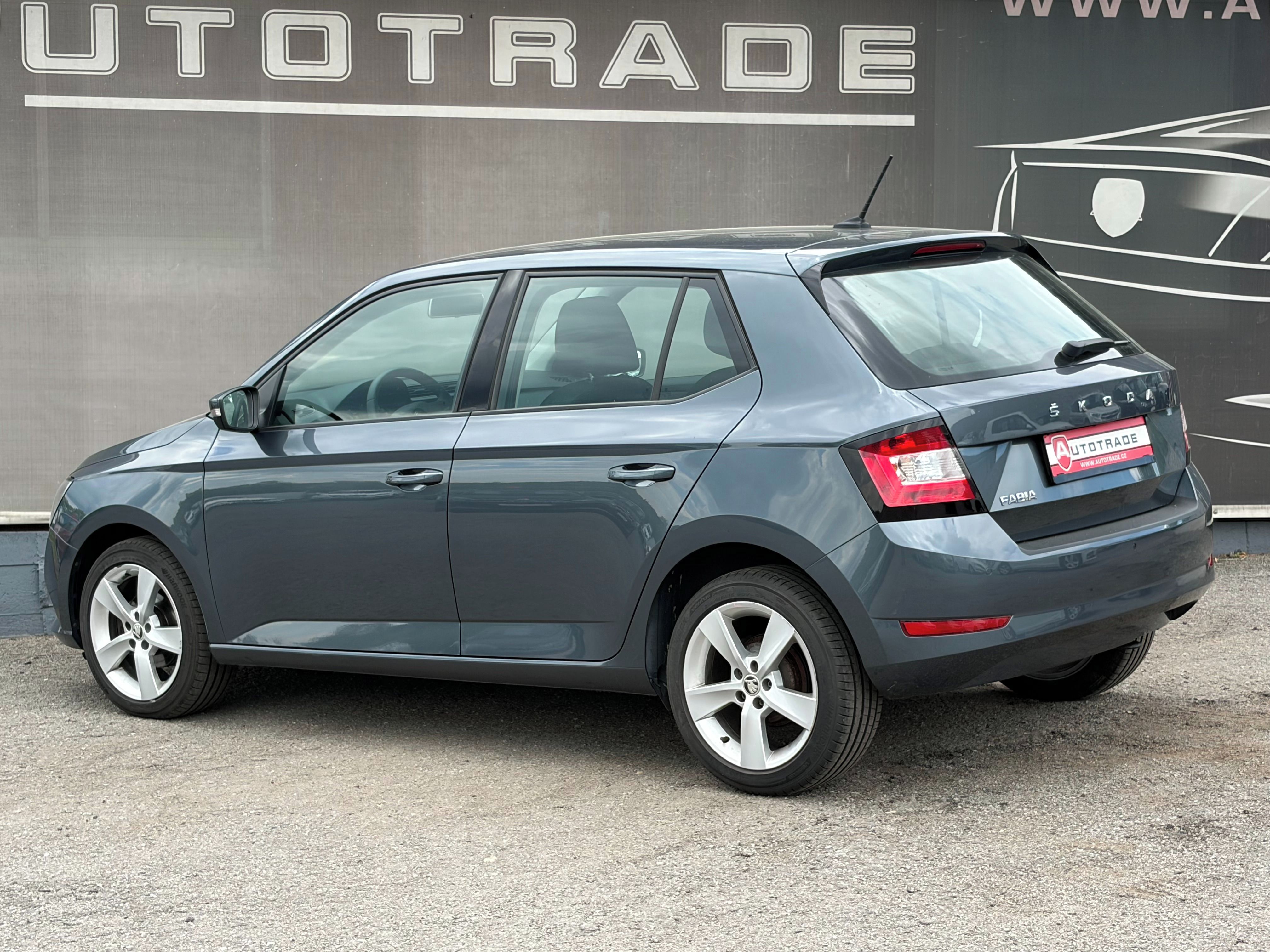 Škoda Fabia, 1.0 TSi 70kW,  KLIMA, ALU - fotka 3