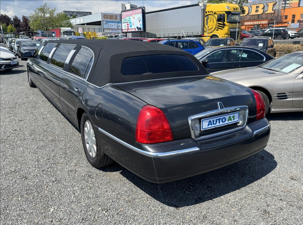 Lincoln Town Car, 4,6 V8 TIFFANY DPH KŮŽE KAMERA - fotka 6