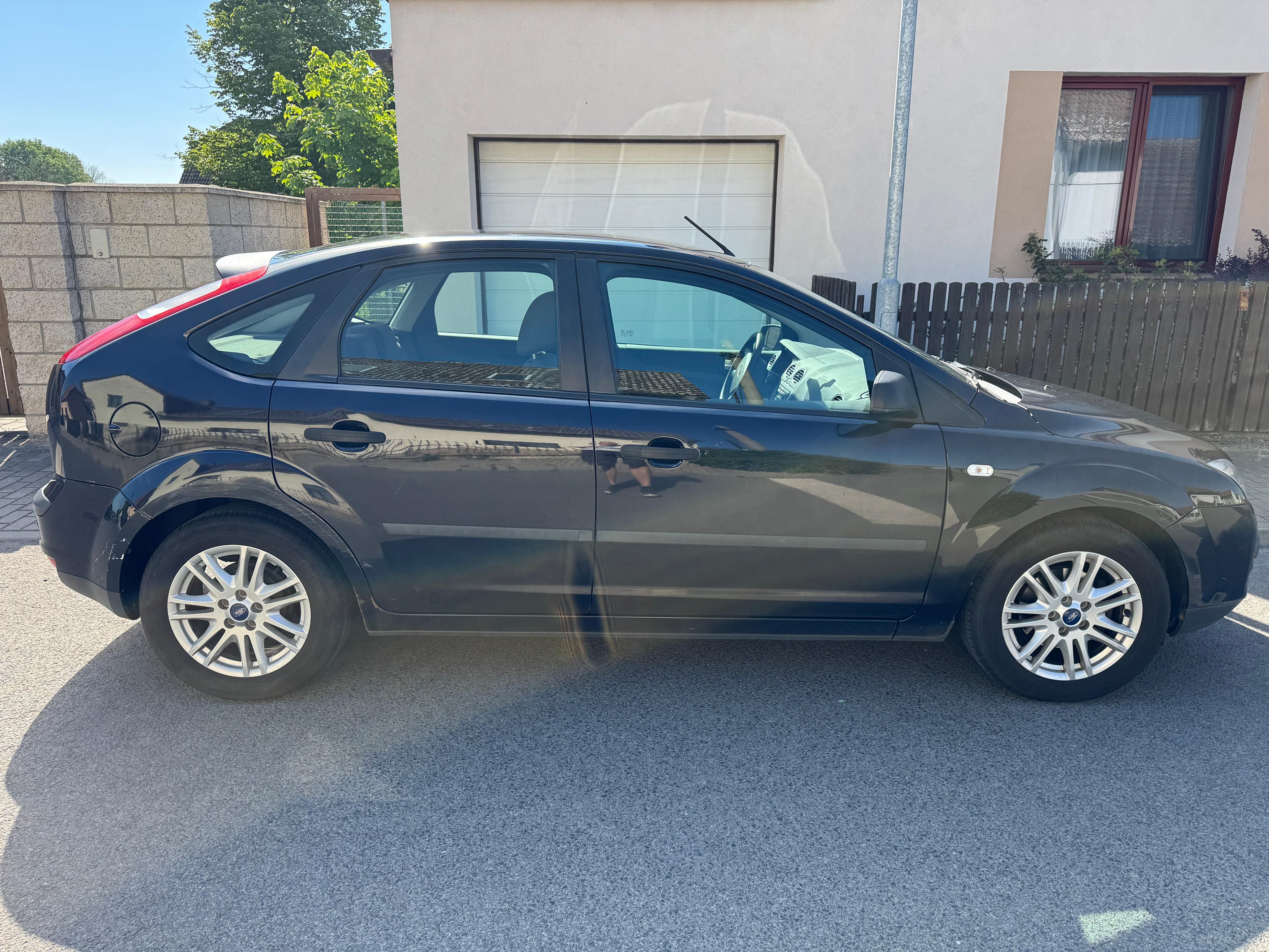 Ford Focus, 1.6, 74kW - fotka 6