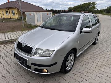 2.0i 85kW ELEGANCE*TEMPOMAT*