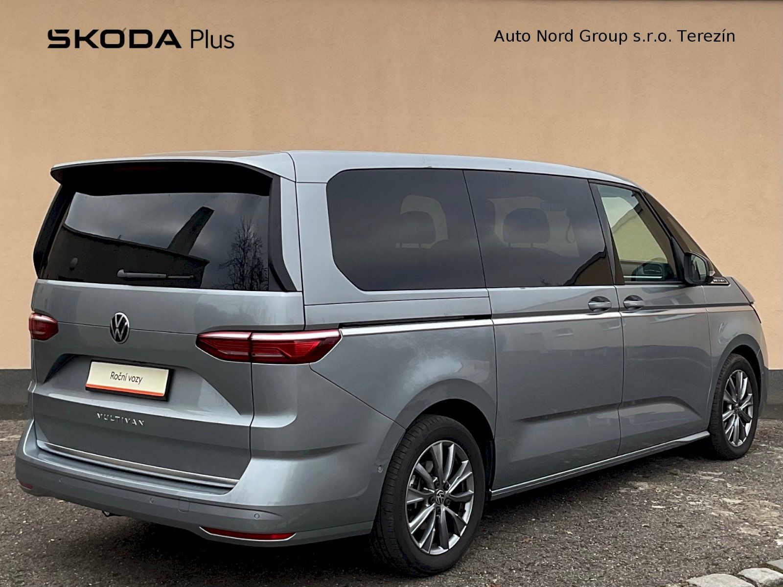 Volkswagen Multivan, 2,0 TDI 110 kW Life Long DSG - fotka 2