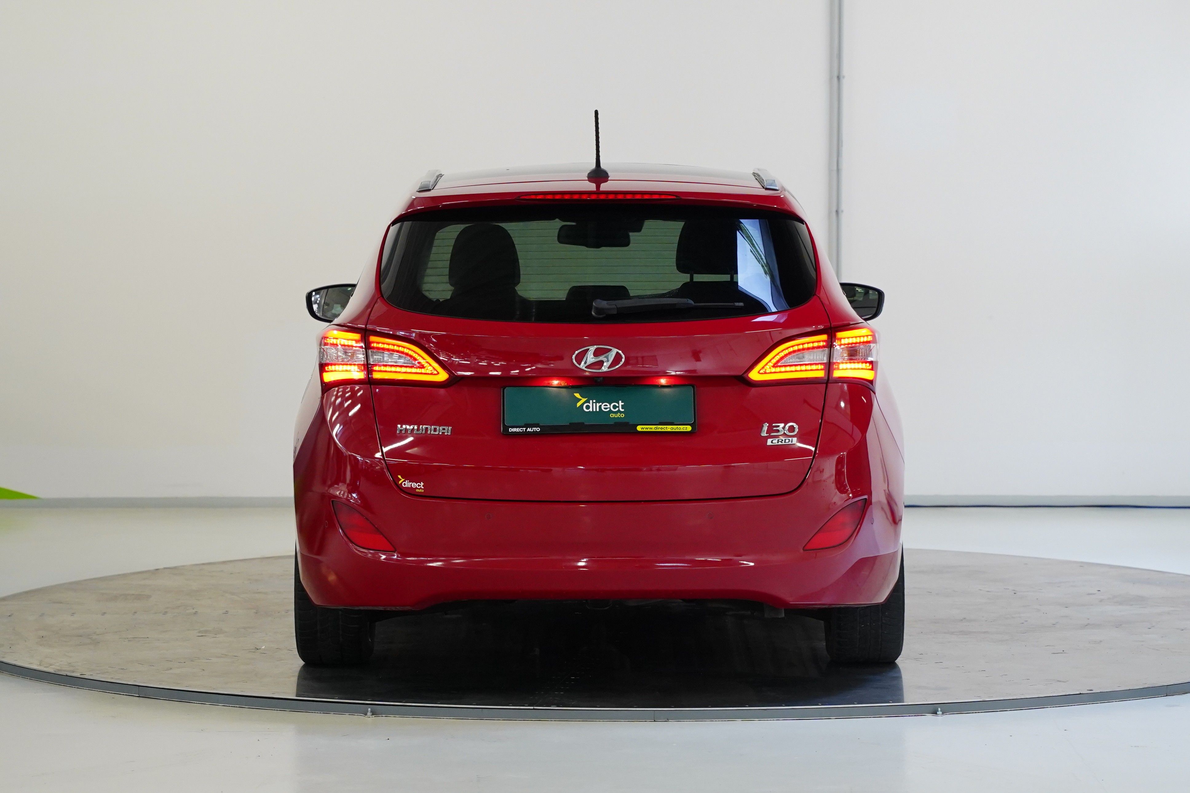 Hyundai i30, 1.6 CRDi 100KW - fotka 6