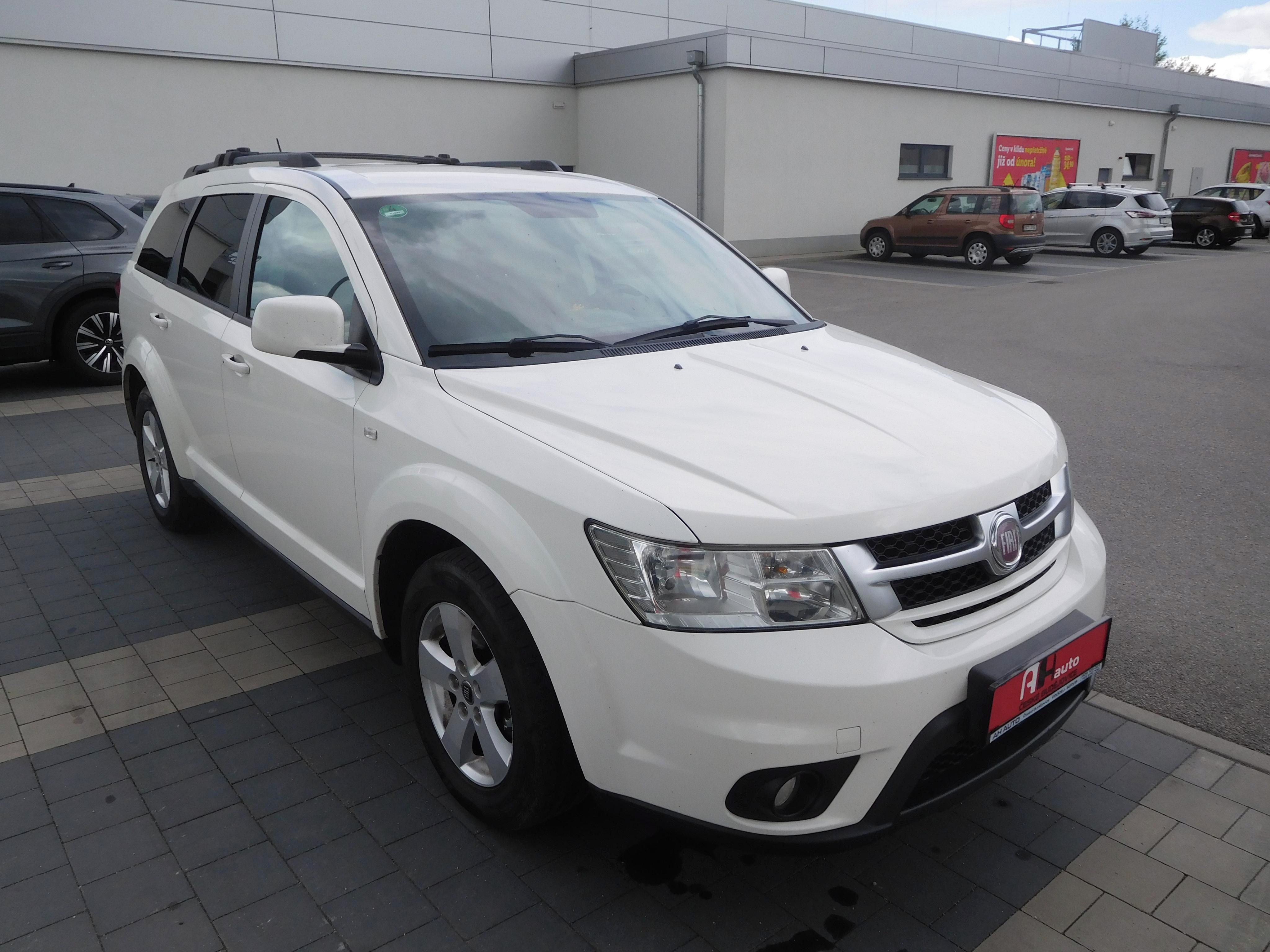 Fiat Freemont, 2.0 JTD Mjet, 125 kW, 7. Míst - fotka 2