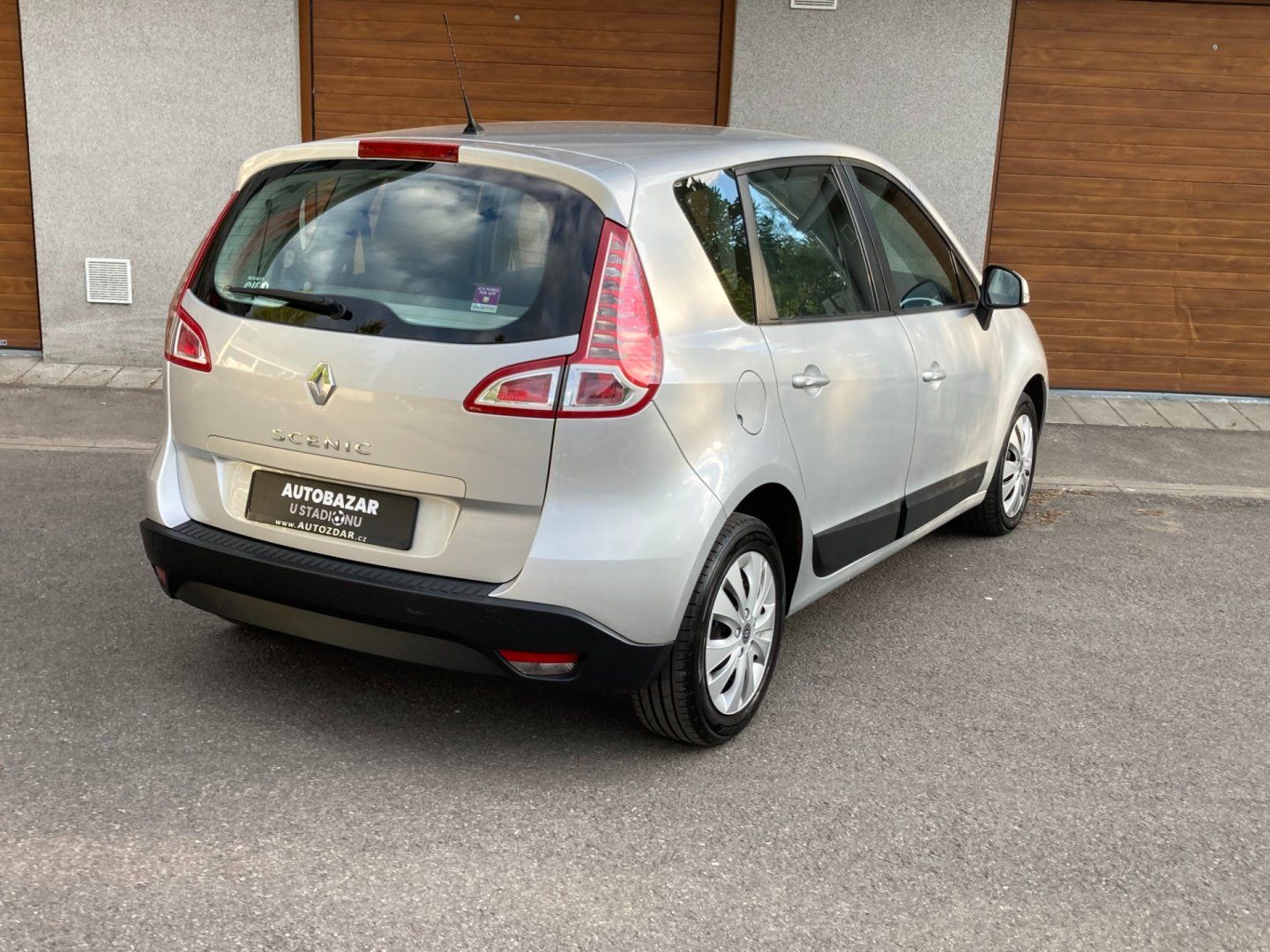 Renault Scénic, 1,6 16V Top stav - fotka 3