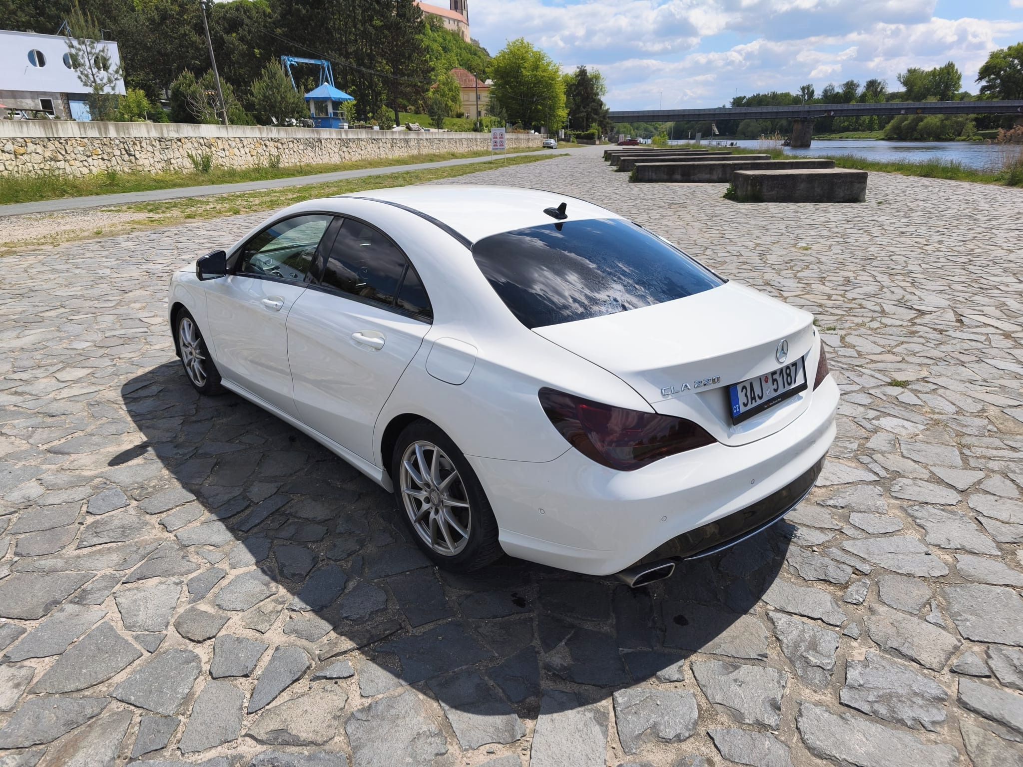 Mercedes-Benz CLA, CLA 220 CDI - fotka 4
