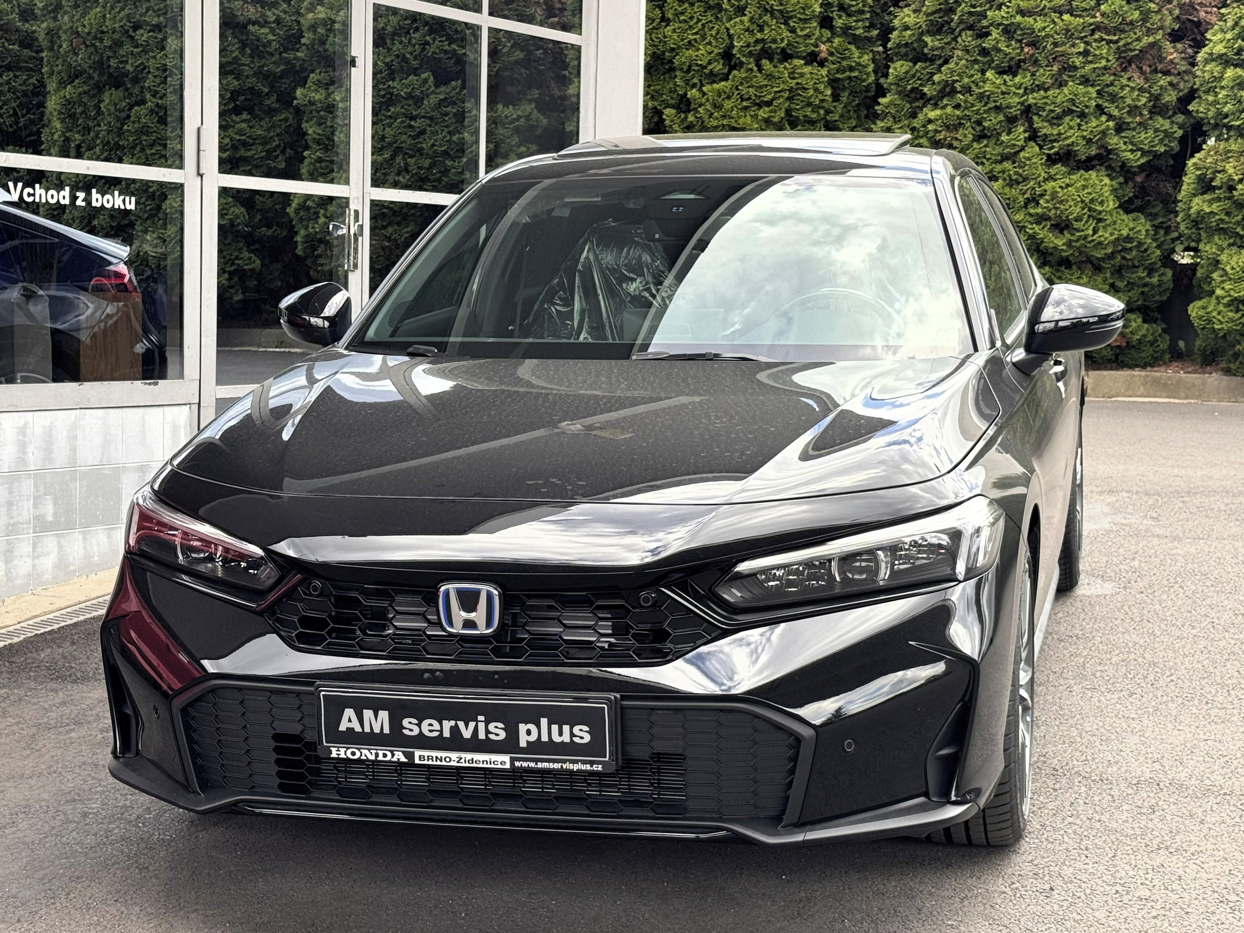 Honda Civic, 2.0e:HEV Advance - fotka 2