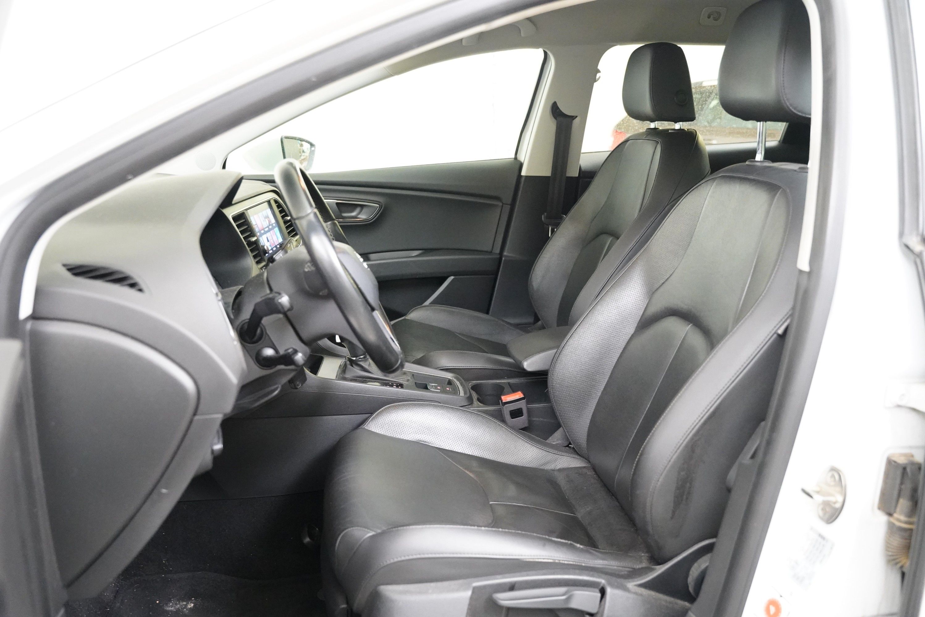 Seat Leon, 1.6 TDI 85 kW DSG Style - fotka 5