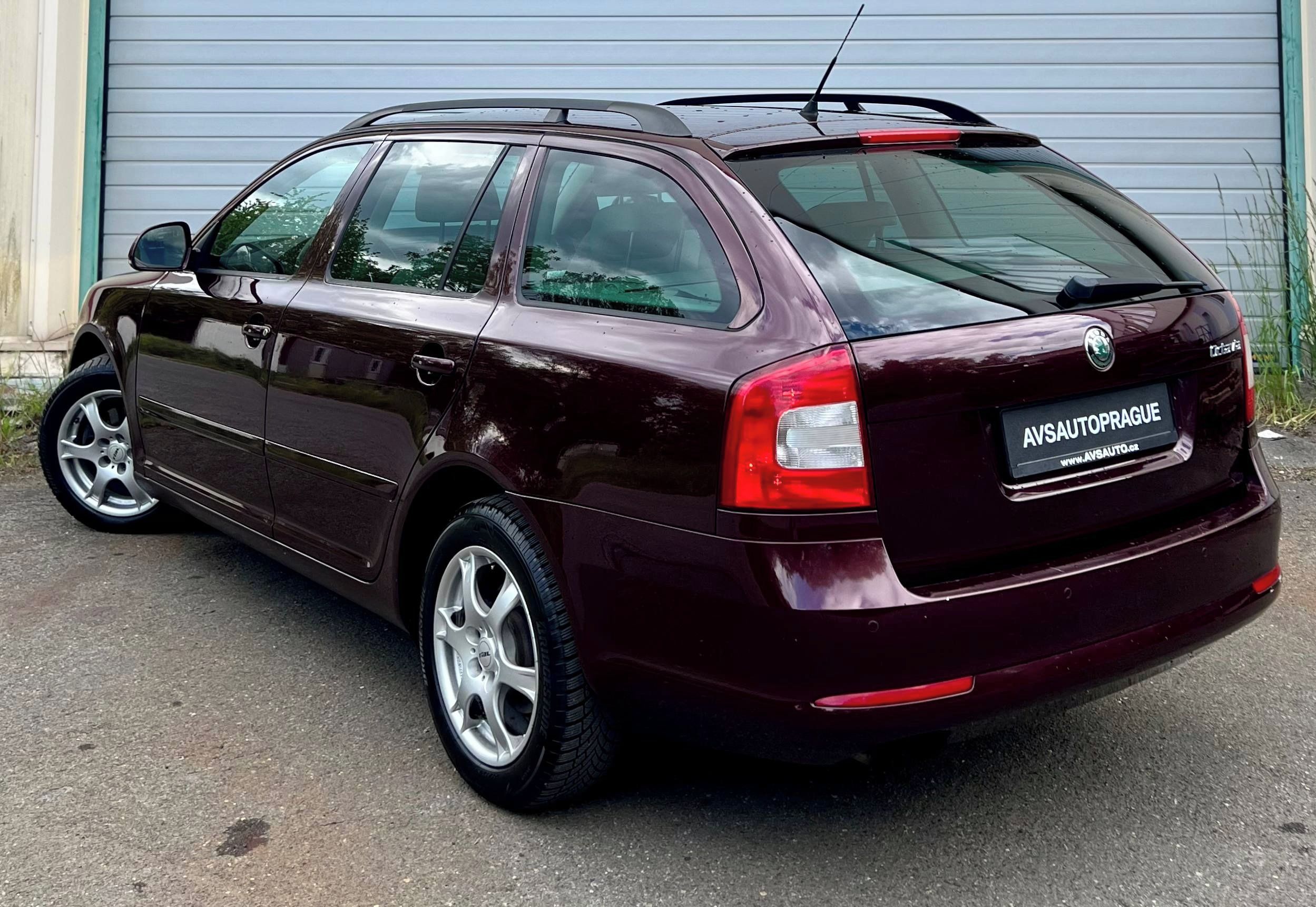 Škoda Octavia, 2.0 TDI Elegance  ZACHOVALÁ - fotka 6