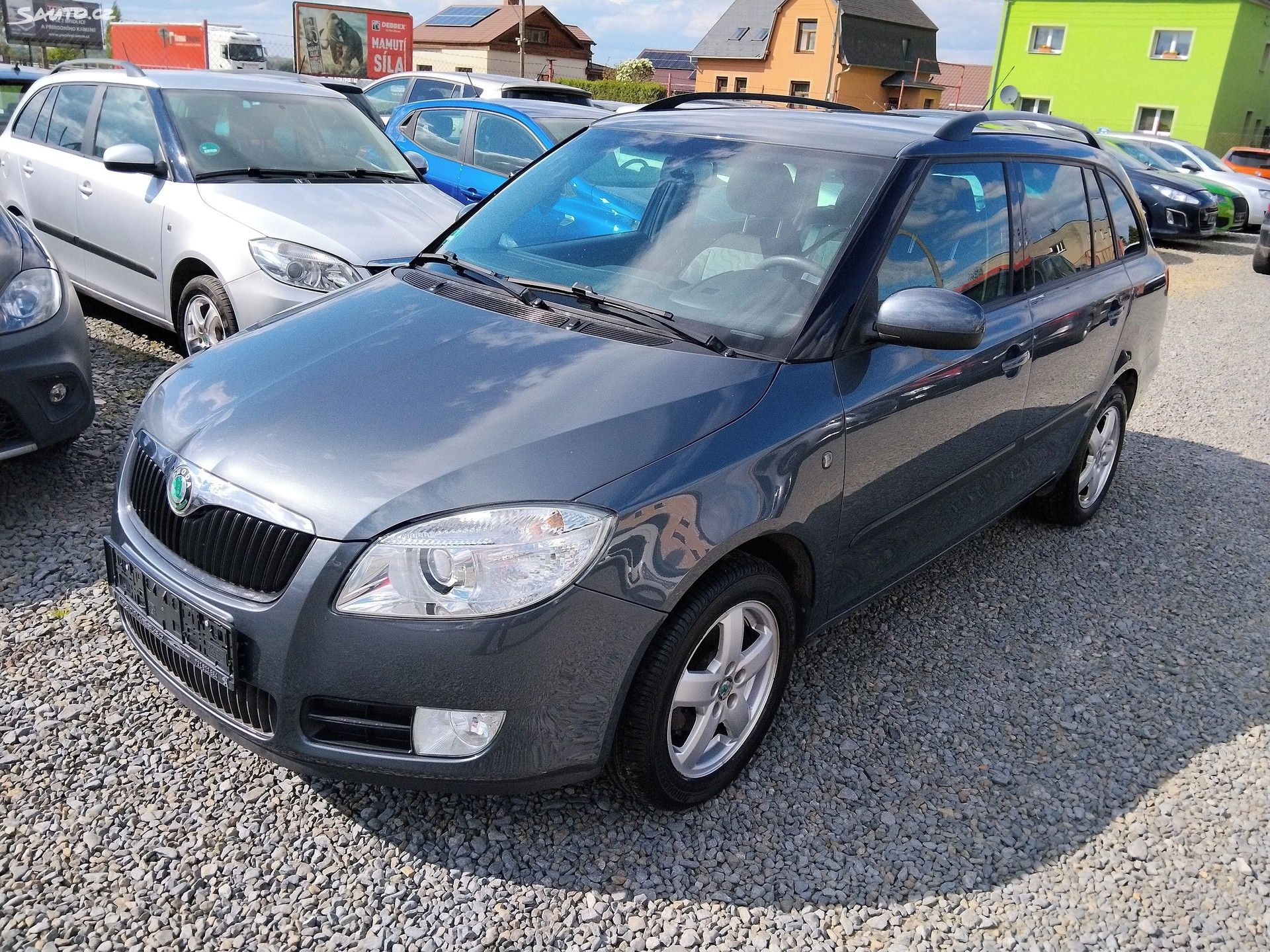 Škoda Fabia, 1.4 16v Výhřev. sed., Tempomat - fotka 2