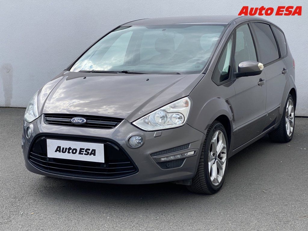 Ford S-MAX, 2.0Tdci,AT,navi,autoAC - fotka 3