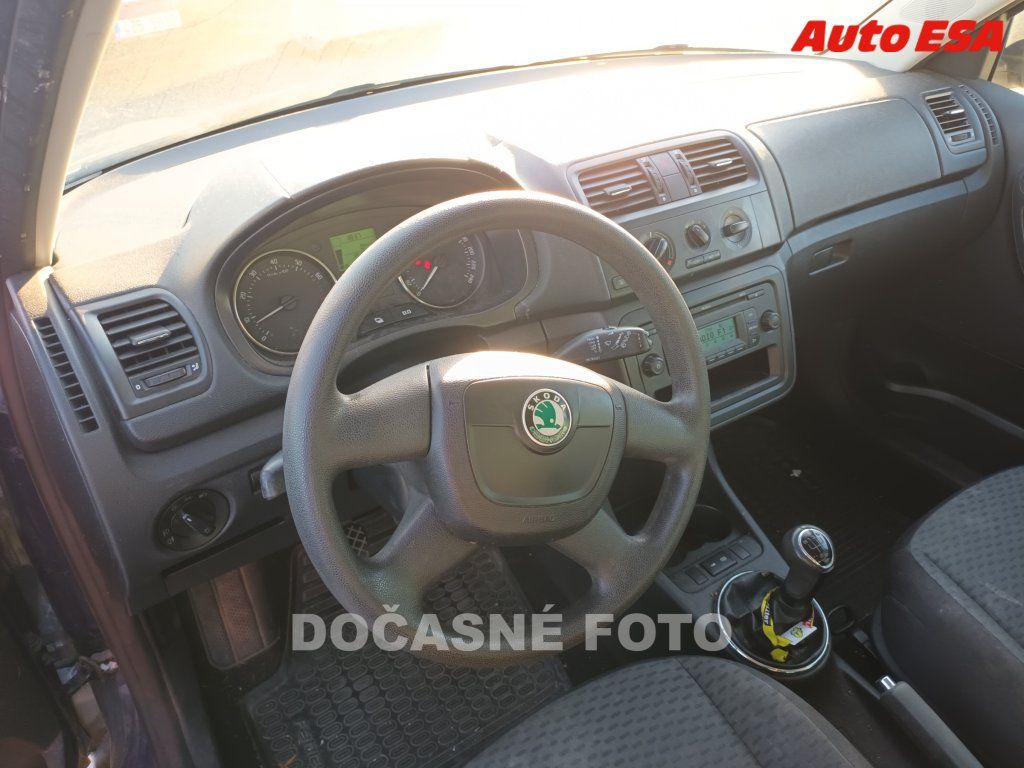Škoda Fabia, 1.4i,ČR - fotka 3