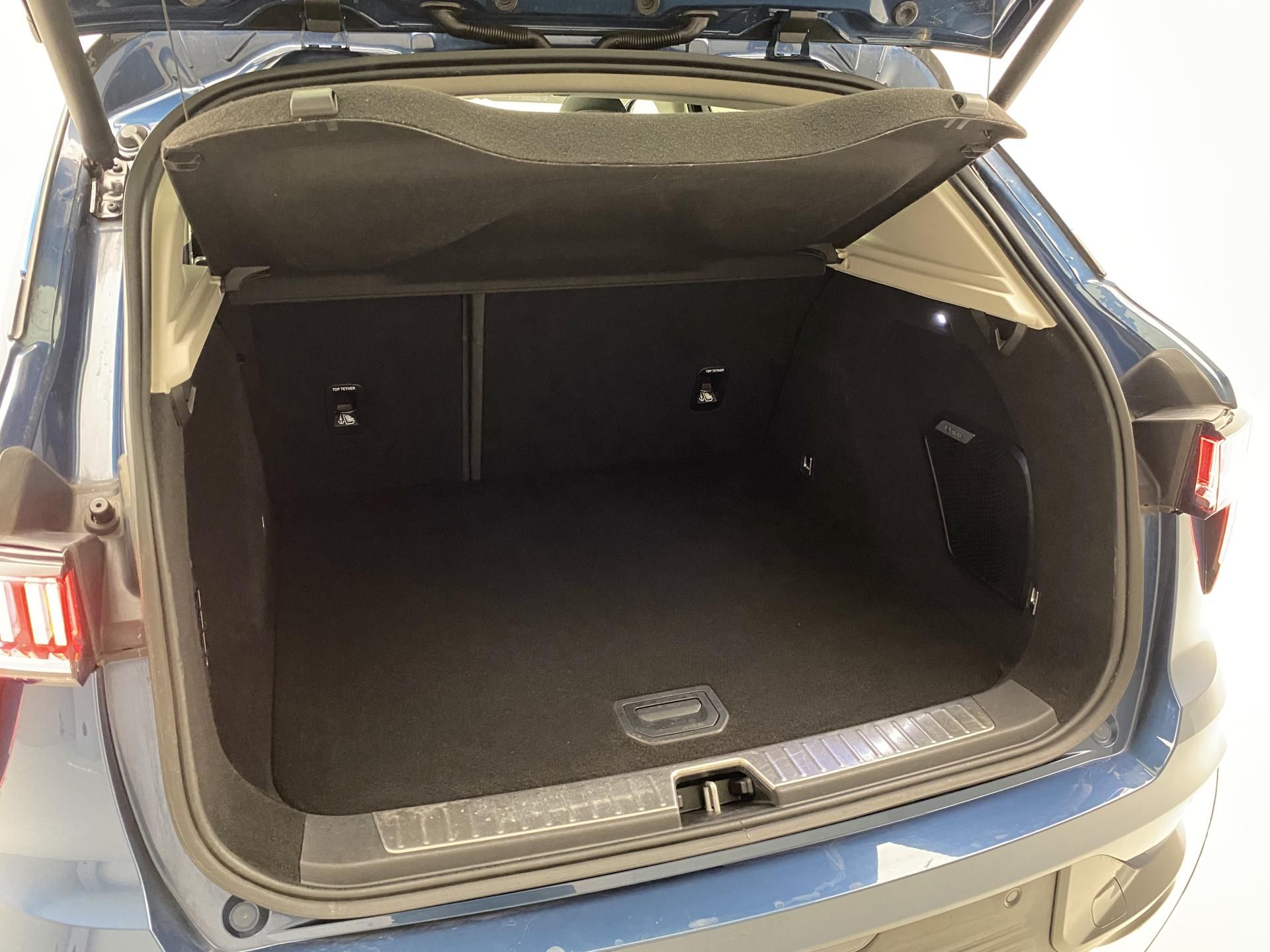 Lynk & Co 01, PHEV DCT AUT 1.maj. - fotka 6