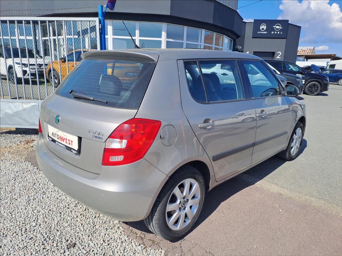 Škoda Fabia, 1,4 i 16V KLIMA - fotka 3