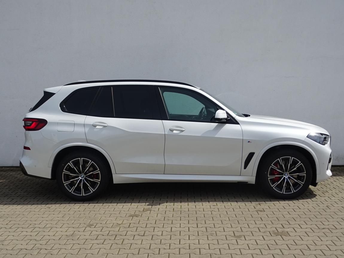 BMW X5, xDrive30d - fotka 5