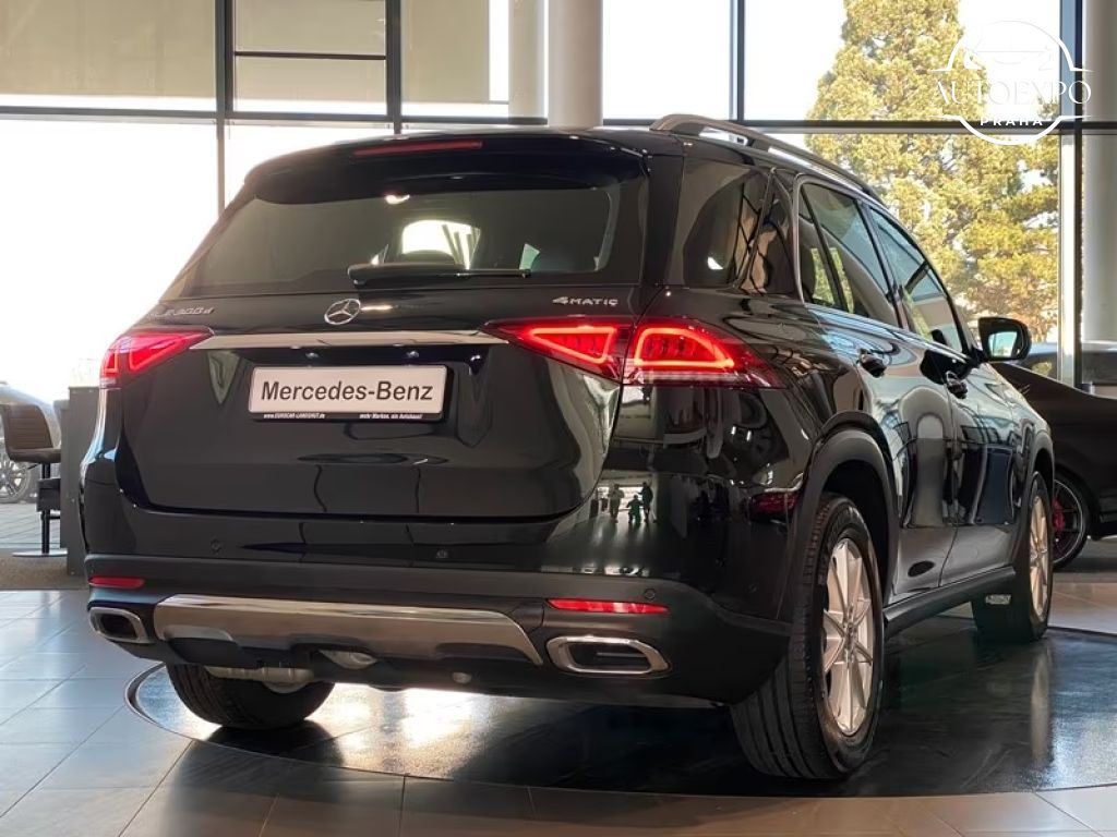 Mercedes-Benz GLE, d 4Matic *Airmatic LED*tažné* - fotka 2
