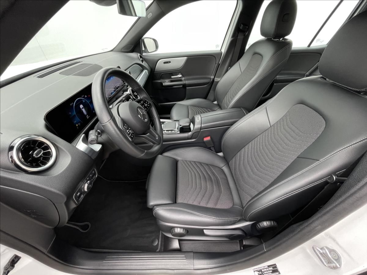Mercedes-Benz GLB, 2,0 200d AT8 7Míst - fotka 4