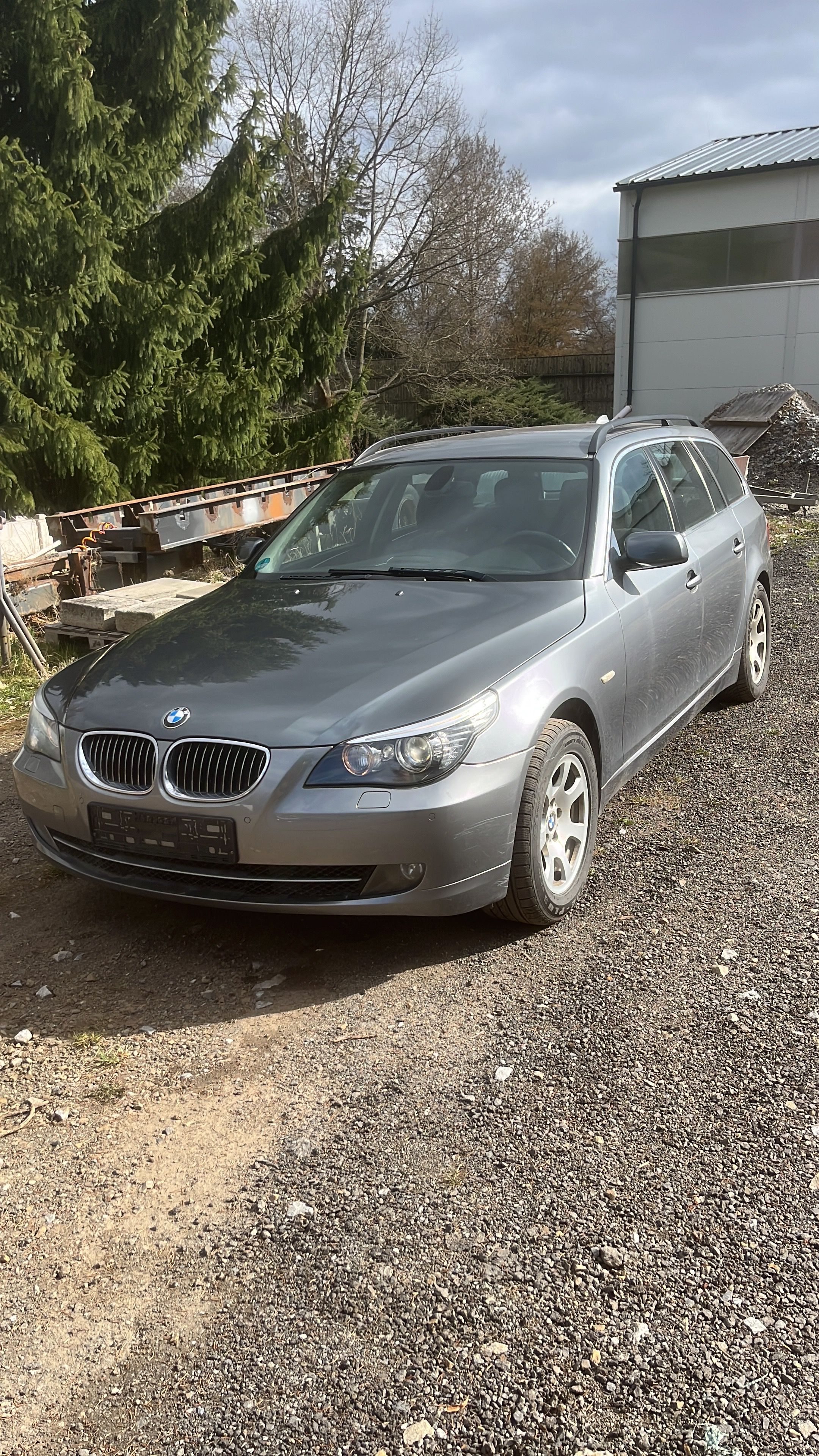 BMW Řada 5, 525ix E61 - fotka 4