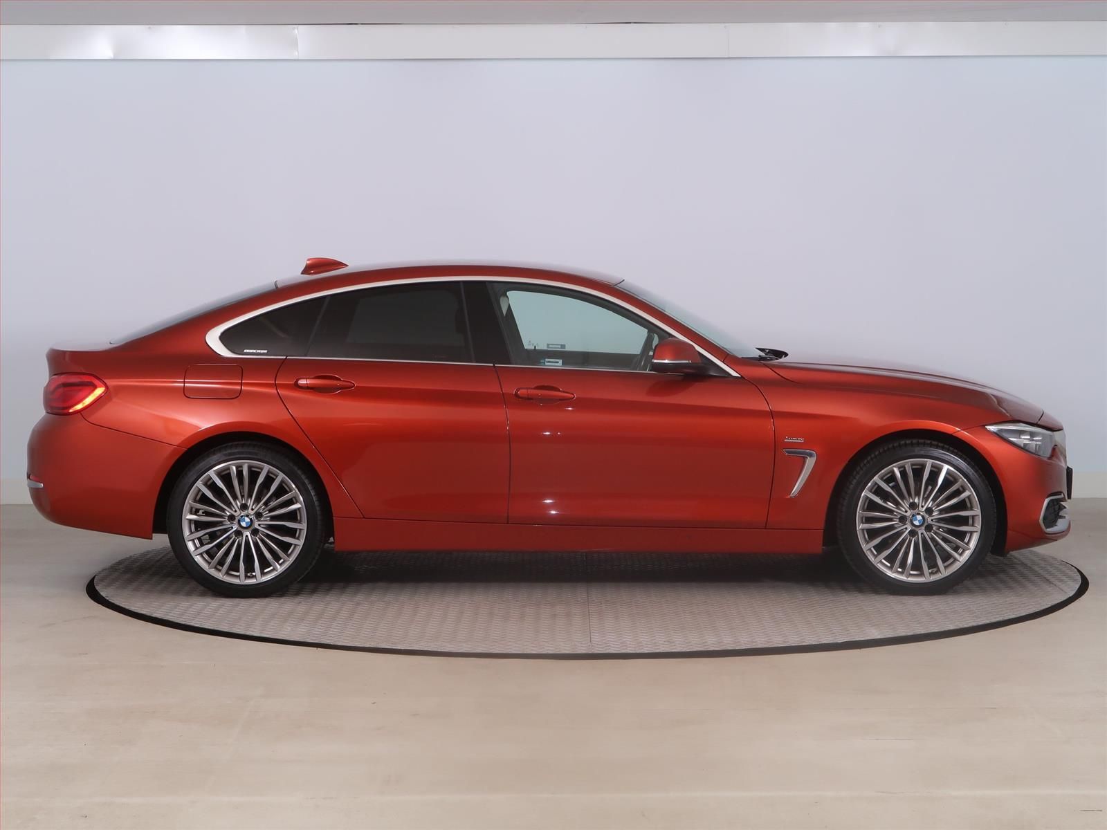 BMW Řada 4, 420d xDrive Gran Coupé - fotka 6