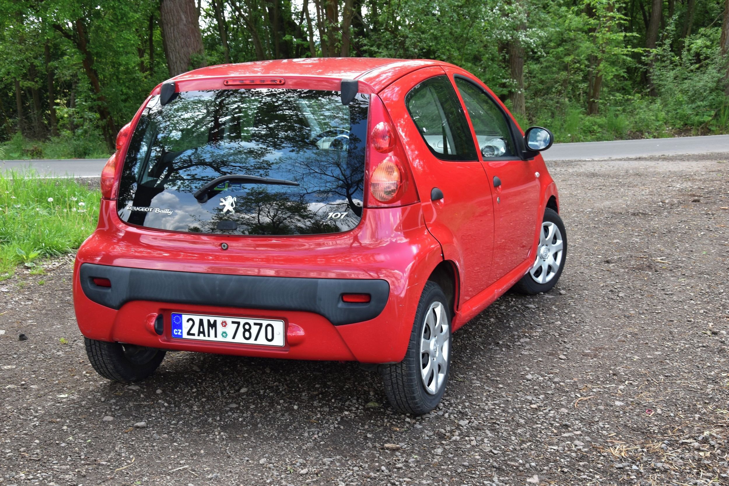 Peugeot 107, 1,0i 50 kW, nová STK - fotka 3