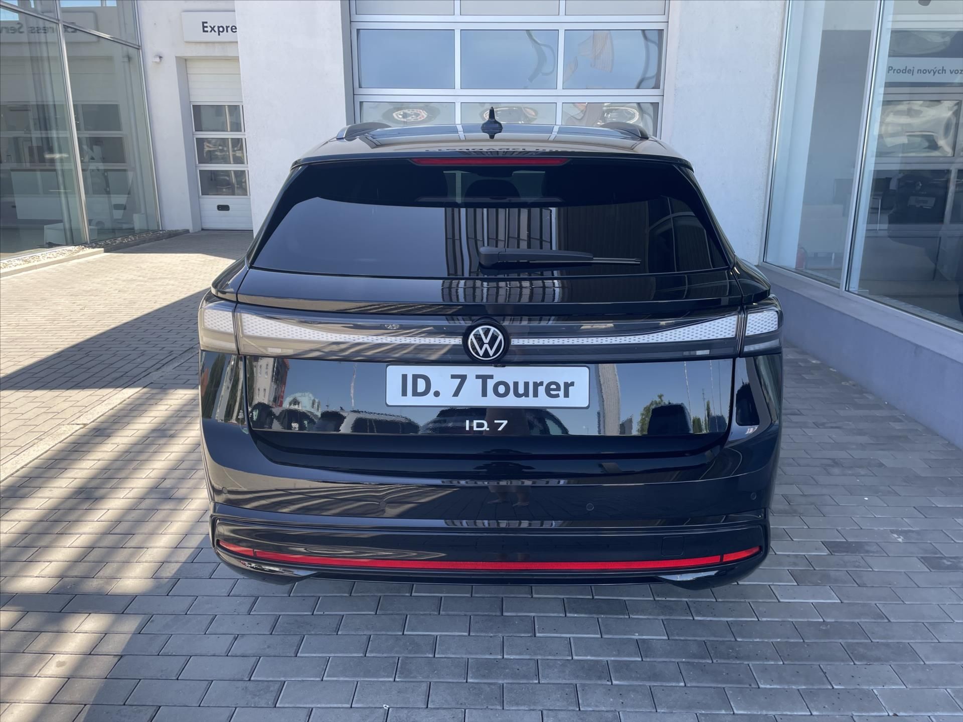 Volkswagen ID.7 Tourer, 86kW, 210kW  Pro S People - fotka 6