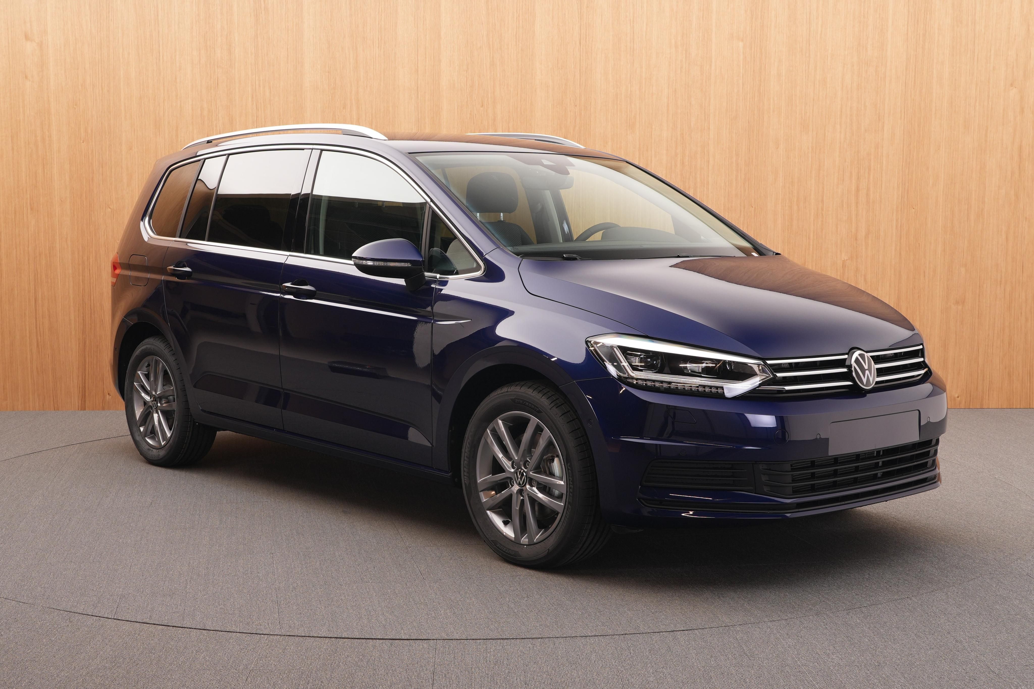 Volkswagen Touran, Love 1.5 TSI DSG - fotka 6