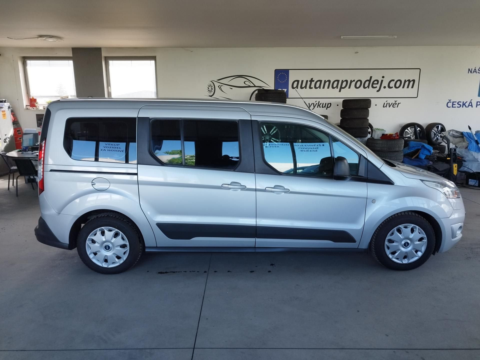 Ford Tourneo Connect, 1.6TDCI,85kW,7-MÍST - fotka 4