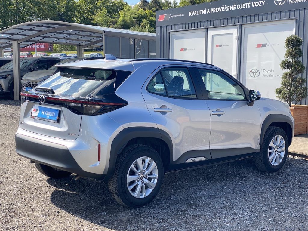 Toyota Yaris Cross, 1.5HEV, ČR-1m, Comfort, DPH - fotka 6