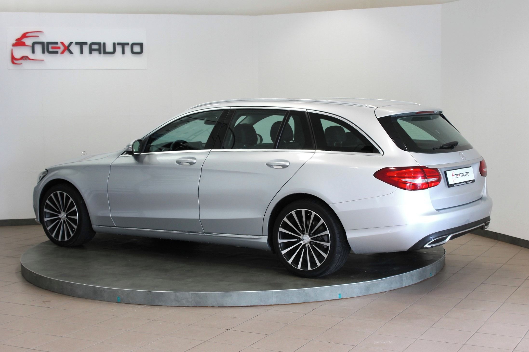 Mercedes-Benz Třídy C, 200 BLUETEC 100kW ELEGANCE - fotka 3