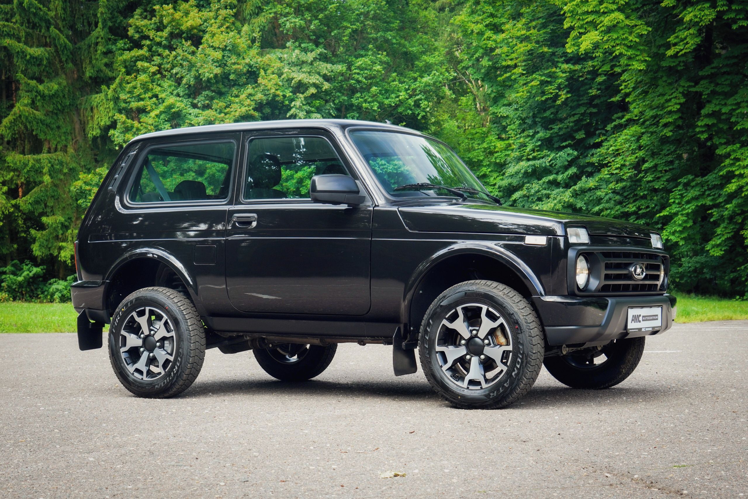 Lada Niva, Legend 4x4 - URBAN,plná záruka