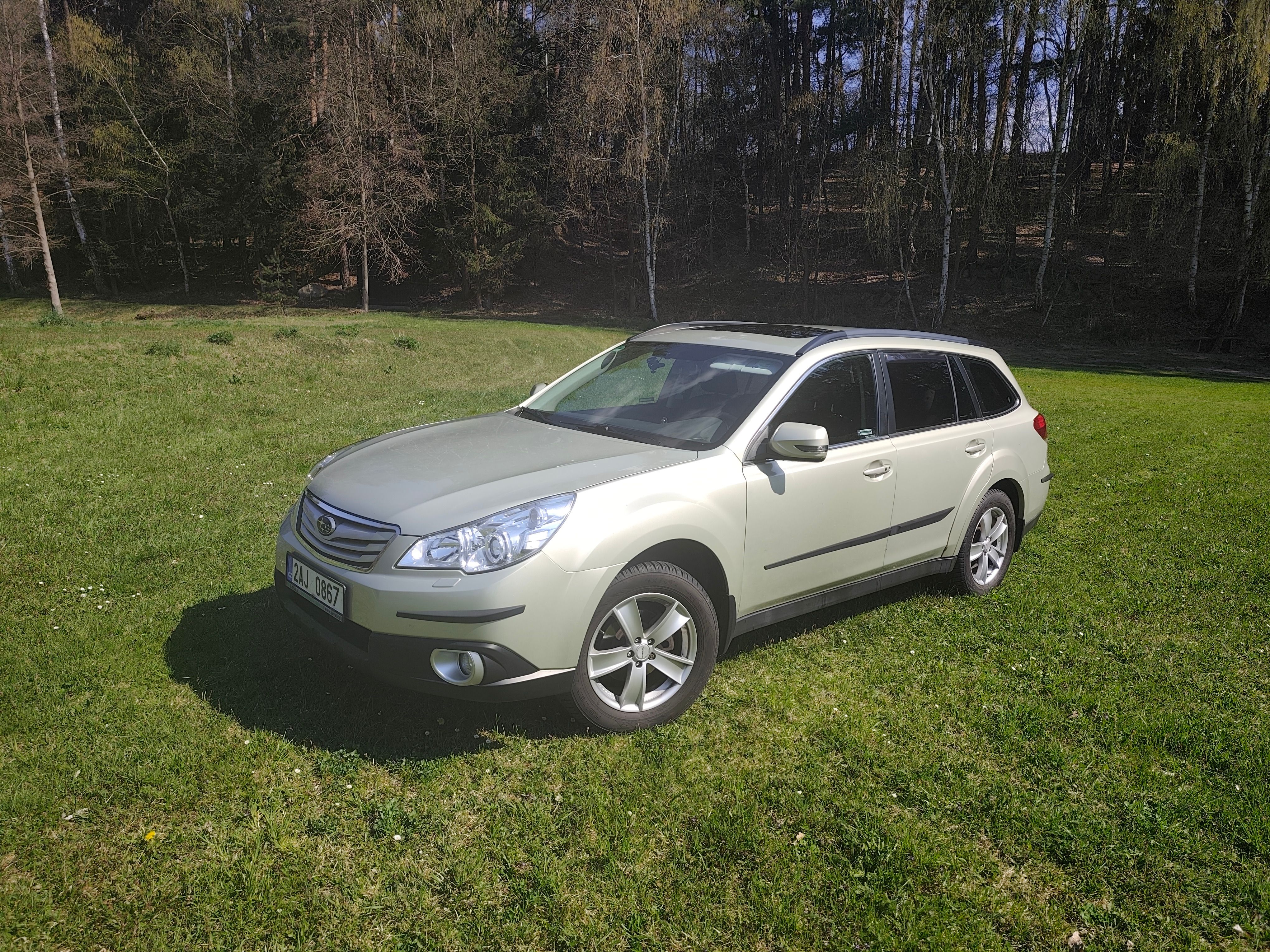 Subaru Outback, 2,5i AWD plná výbava,1.majitel - fotka 4