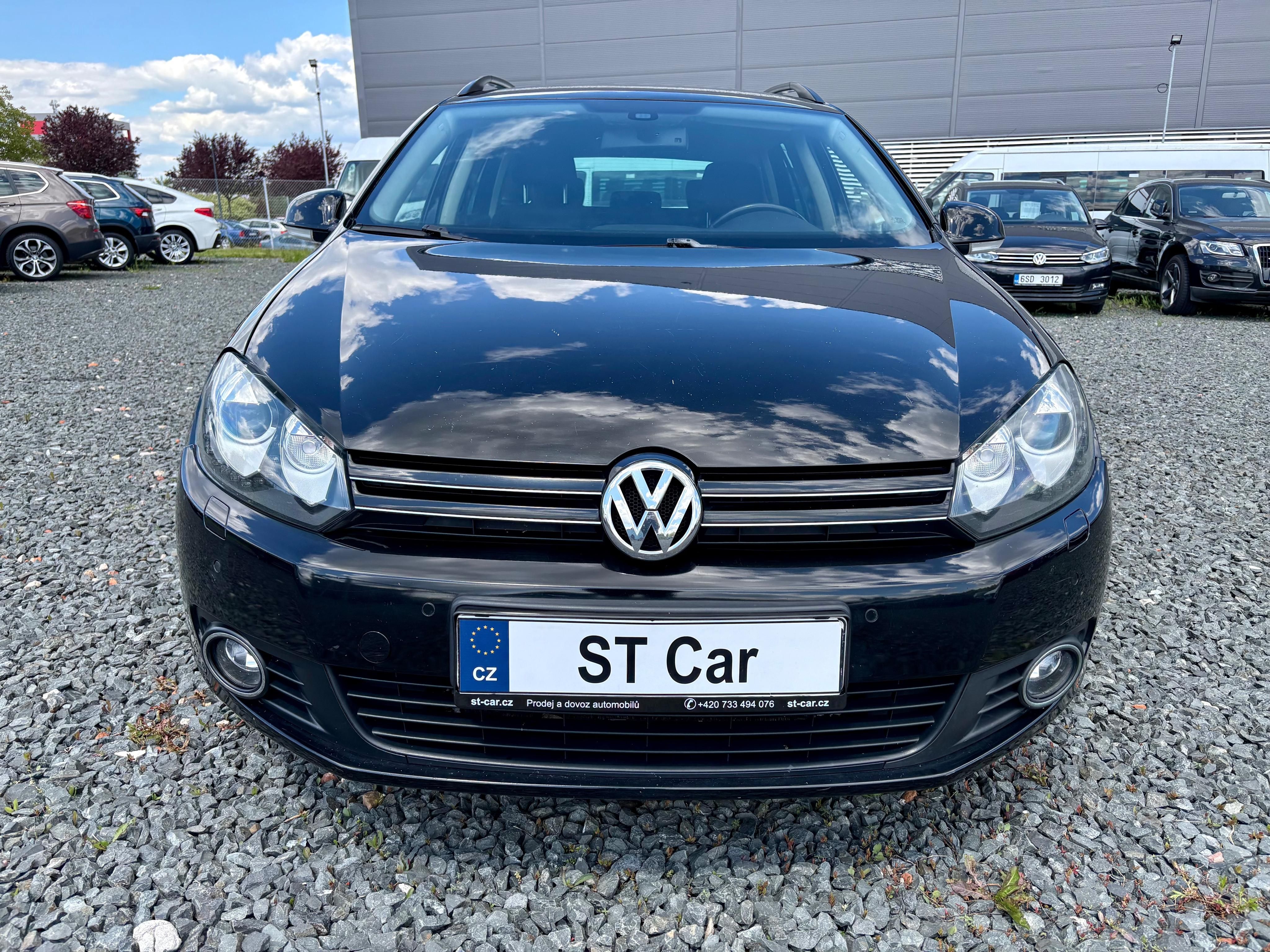 Volkswagen Golf, 1.6TDi 77kw Style - fotka 2
