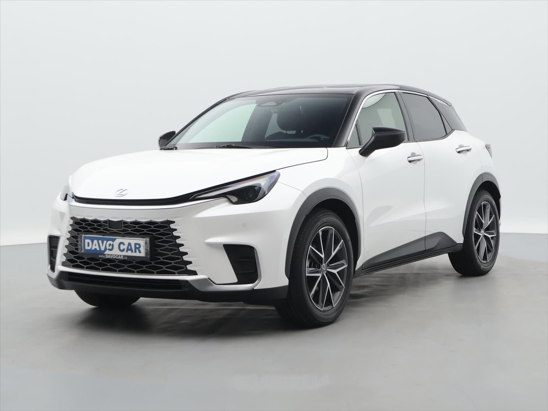 Lexus LBX, 1.5 HEV 67 kW Emotion CZ DPH H - fotka 3