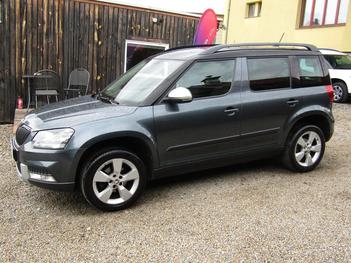 Škoda Yeti, 1.2 TSI NAVI CAR-PASS - fotka 2