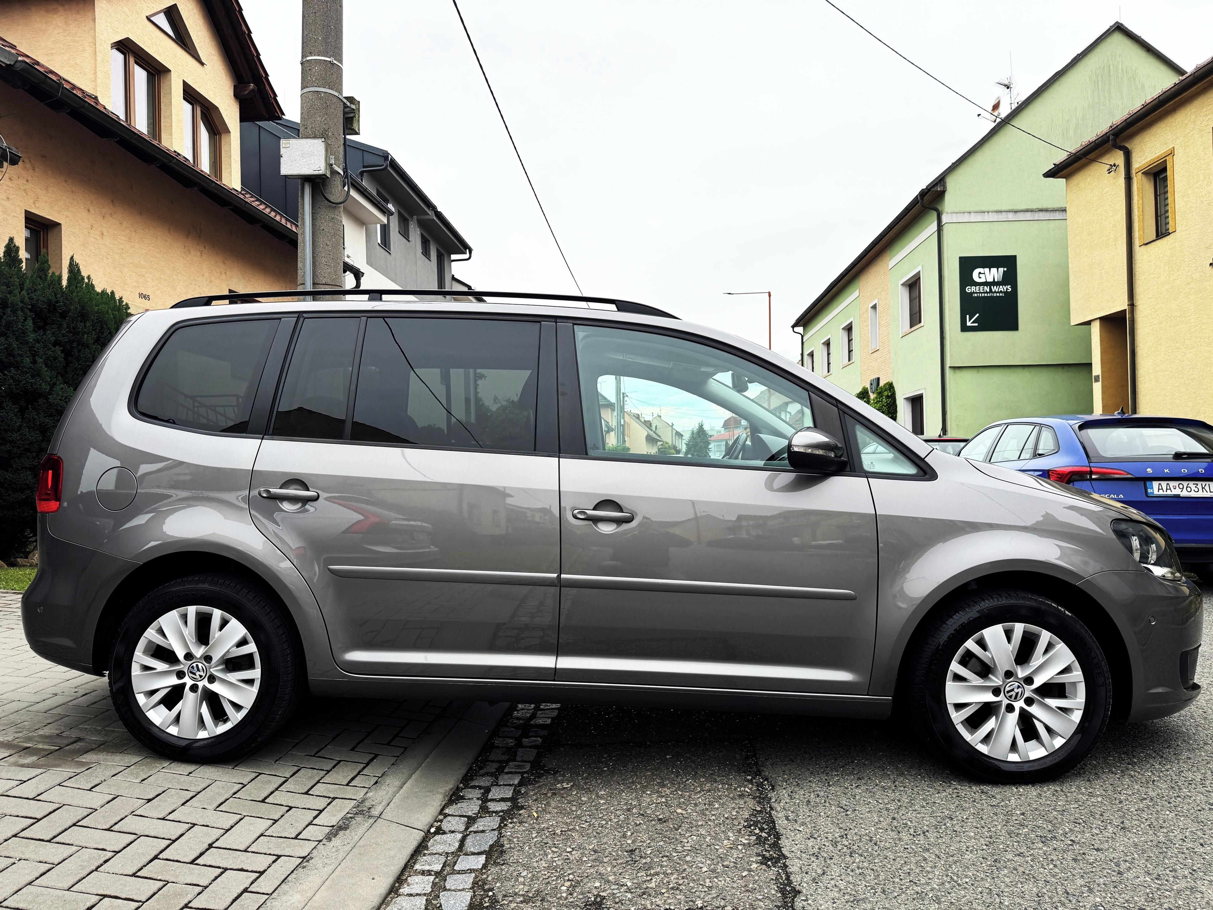 Volkswagen Touran, 1.4TSI DSG,NAVI,KAMERA,TAŽNÉ, - fotka 3