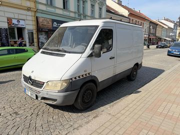 208 cdi , 2.1TDi
