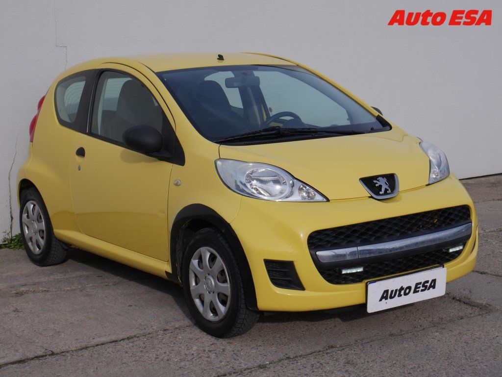Peugeot 107, 1.0i